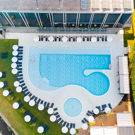 Ξενοδοχείο Melia & 5*